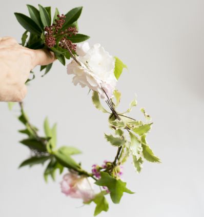 Coronita  ligera en tonos claros