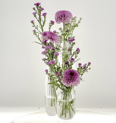 Violetero triple con flores