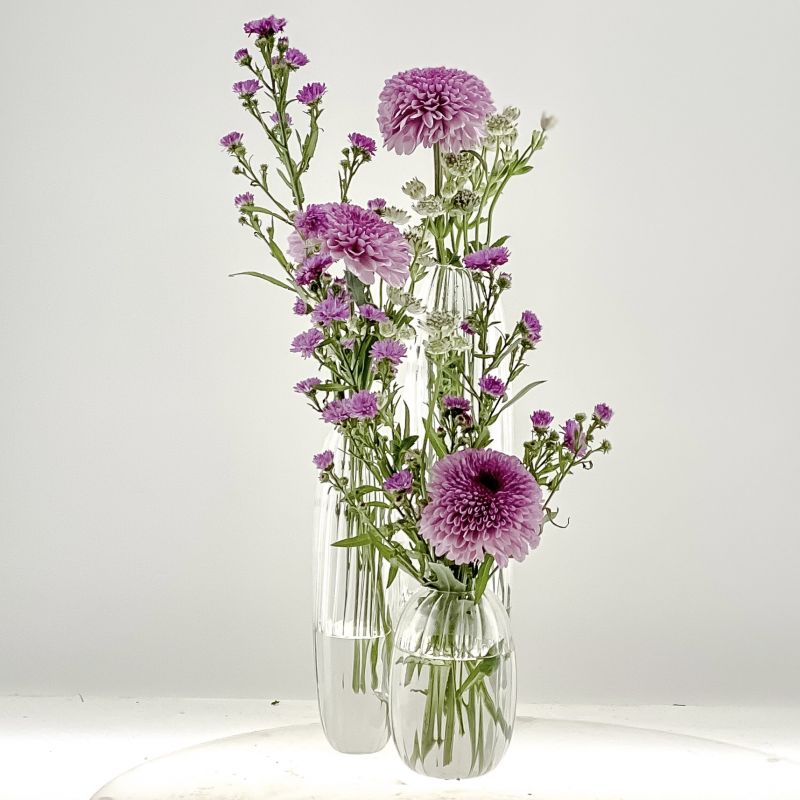 Violetero triple con flores